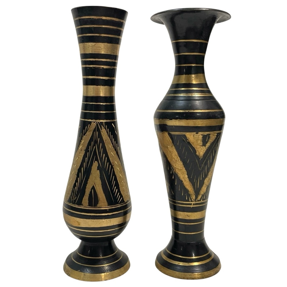 Vintage 1970s Indian Pair of Mini Solid Brass Vase with Etched Floral Pattern